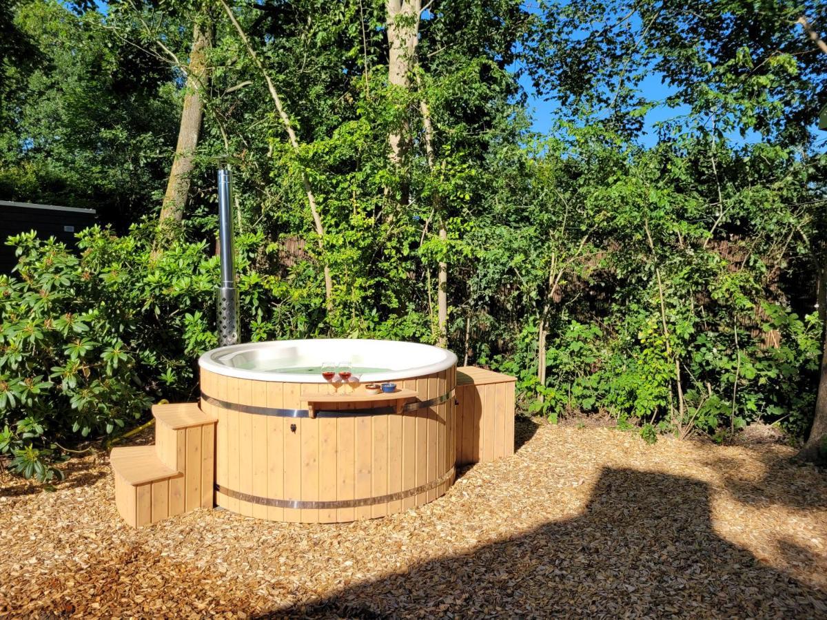 Green Hills Wellness No 2 met hottub en sauna Ewijk Buitenkant foto