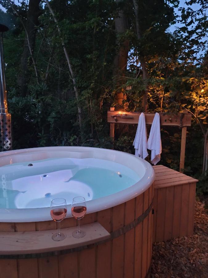 Green Hills Wellness No 2 met hottub en sauna Ewijk Buitenkant foto